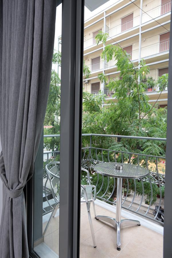 Meni Apartments Athén Kültér fotó